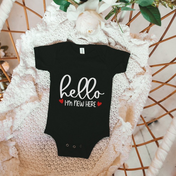Hello I m New Here Onesie, Baby Shower Gift, Funny Baby Bodysuit, Cute Baby Gift, Newborn Gift, New baby, Unisex Baby Bodysuit, Baby Shower