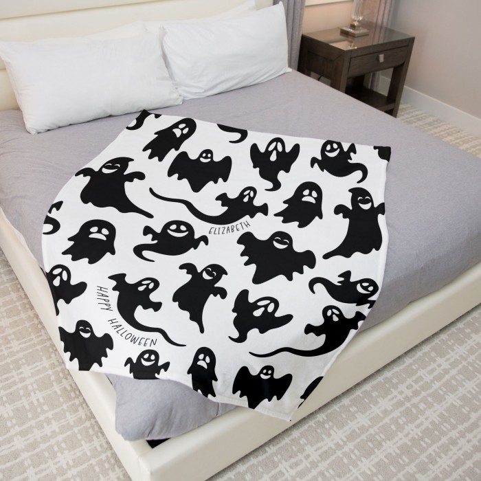 Custom Name Ghost Blanket, Personalized Couch Throw, Spooky Halloween Decor, Halloween Gift, Gothic Handmade House Decor
