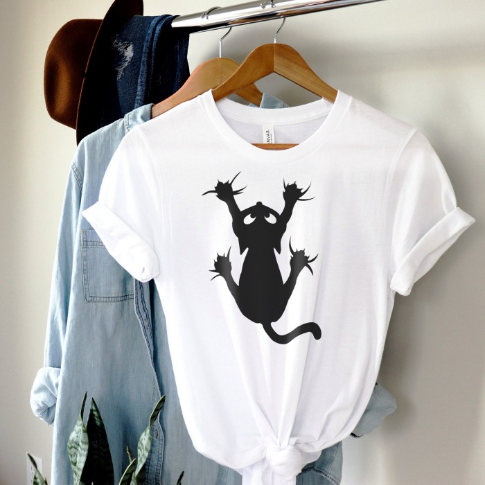 Black Cat Hanging Graphic Tee, Short Sleeve Cute Halloween Spooky T Shirts, Cute Halloween T Shirt Gifts for Her, Halloween Black Cat Tee