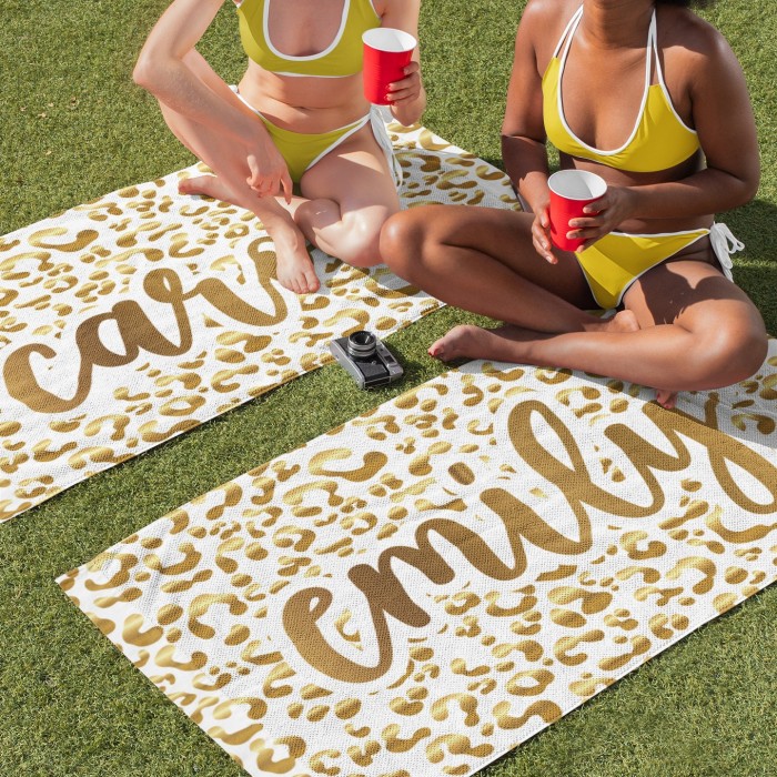 Custom Sparkling Beach Towel with Name, Personalized Glitter Bath Pool Towel, Bride Bachelorette Towel, Anniversary Gift, Vacation Gift