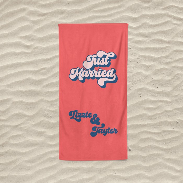 Custom Just Married Names Beach Towel, Personalized Couple Name Bath Towel Pool Towel, Bride Beach Towel, Anniversary / Birthday Beach Towel